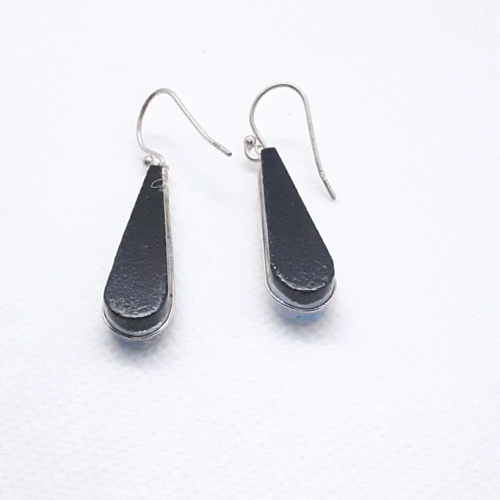 CLOSET SALE!!    New Multicolored Dichroic Glass Earrings - Picture 2 of 16